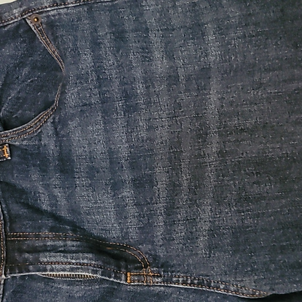 Jeans ๐ ๐ ๐ - Picture 3 of 6